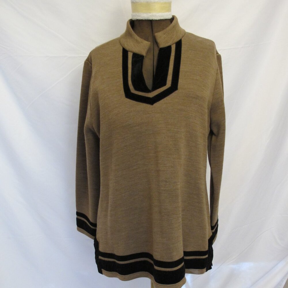 Soft Surroundings brown knit top with black velvet trim detail  PXL
